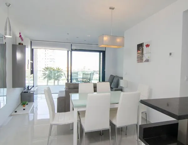 Apartamento de 2 dormitorios con vistas al mar - Capacidad 4